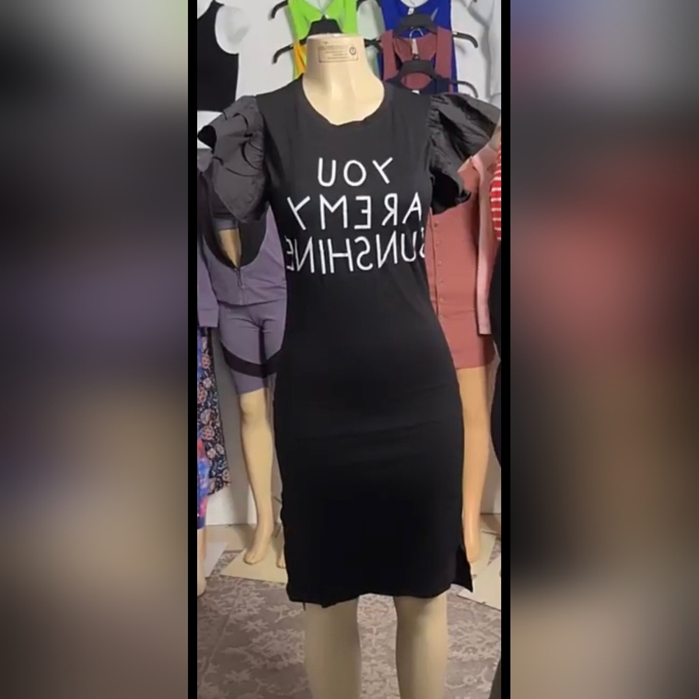 Black Puff-Sleeve Graphic Bodycon Dress